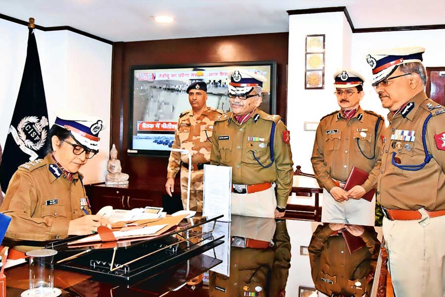 Know about CISF and their job responsibilities