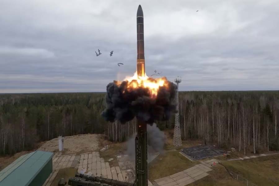 China nuclear weapon issue Biden approves secret nuclear strategy 