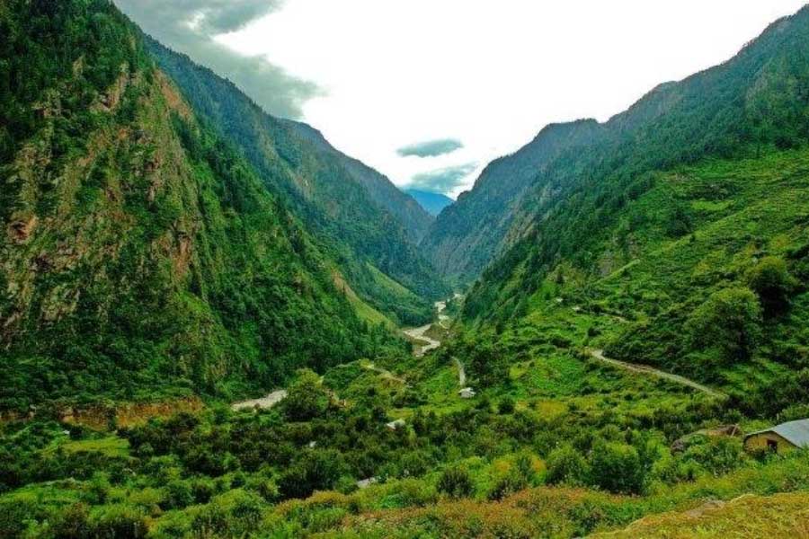 উত্তরবঙ্গের সুন্দর পাহাড়ি গ্রাম বংকুলুং।