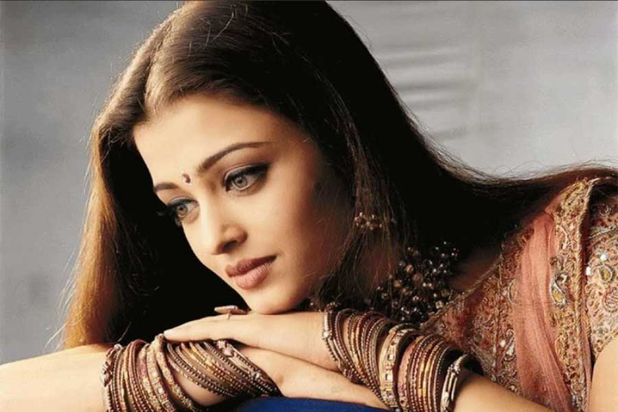 Bollywood stars who were replaced by another star overnight