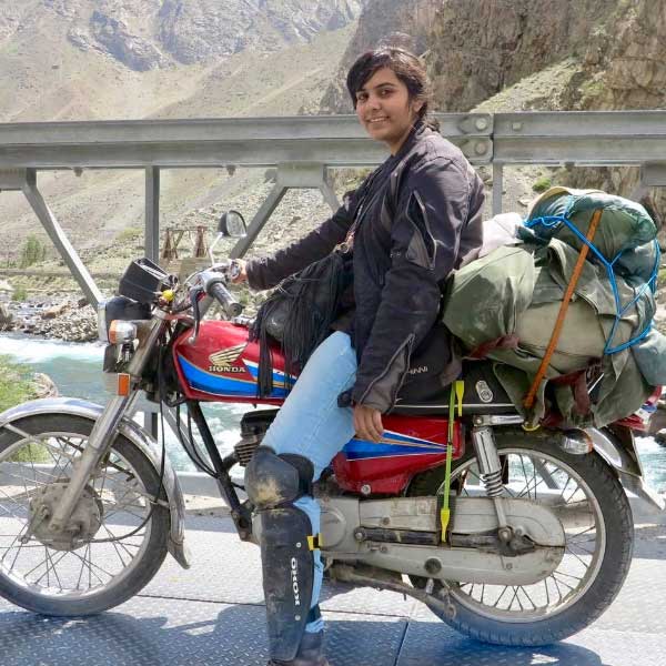 Pakistani girl ride solo across country in her motorcycle 