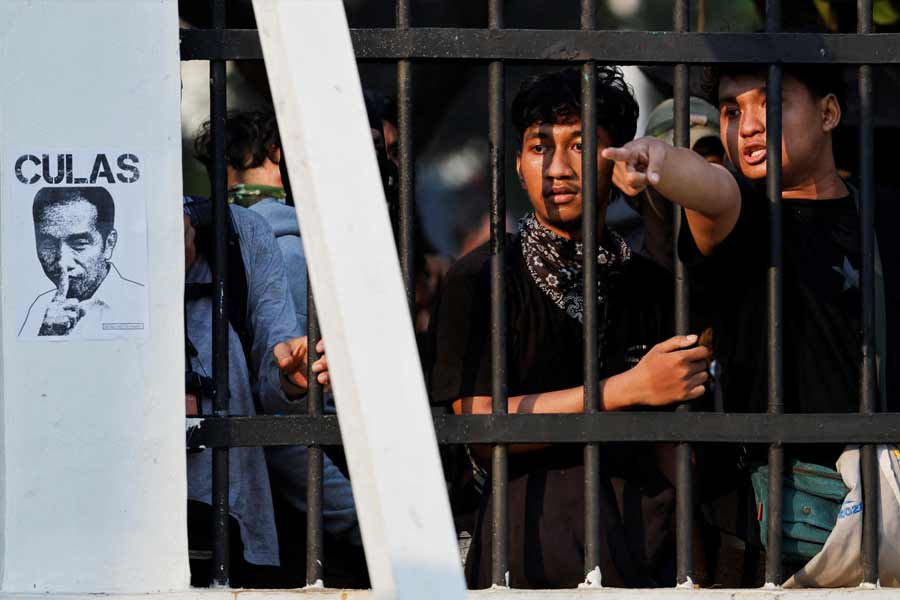 All needs to know about current political turmoil of Indonesia