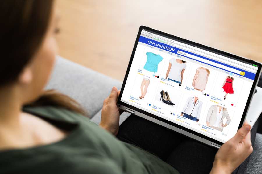 Five tips you should keep in mind while buying clothes online