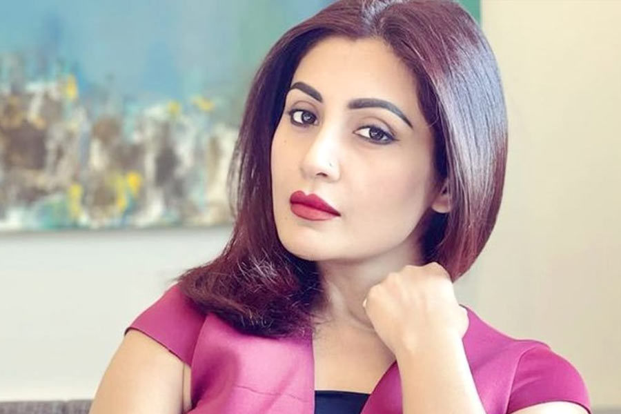 Rimi Sen sues land rover faulty car and demands 50 crore for inconvenience