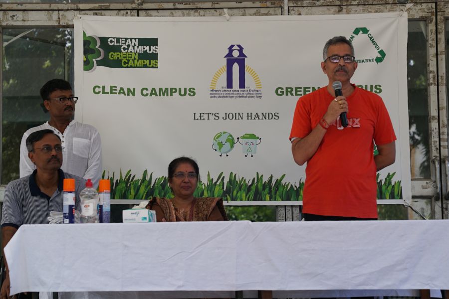The director of IIEST gave a message to keep the environment clean.