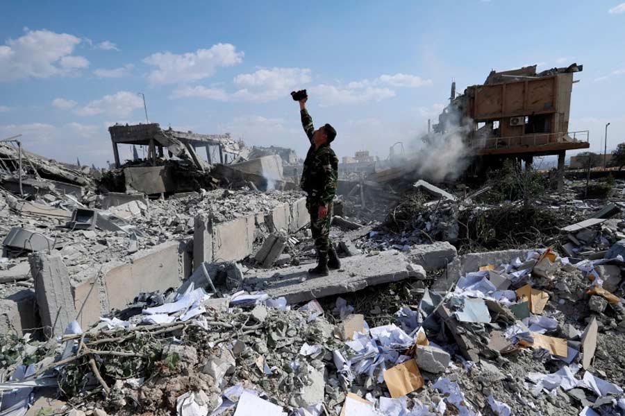 Syria civil war Russian airstrike in Aleppo after rebels capture city 