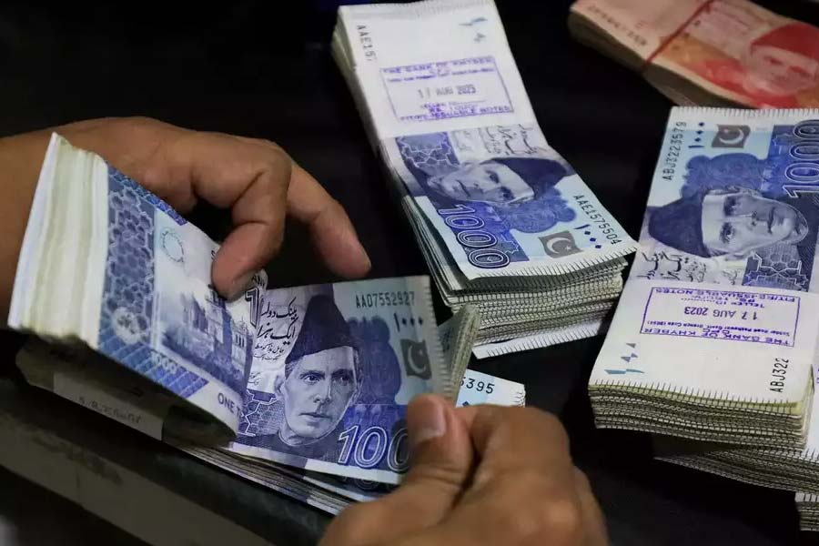 Pakistan may launch polymer plastic bank notes in December 2024