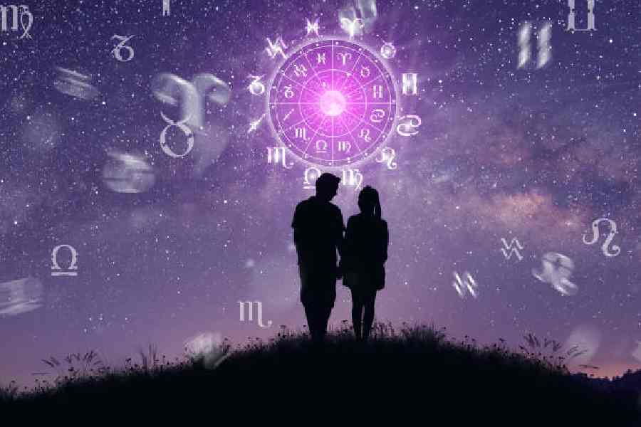 Astrological prediction for love life of couples in the month of December 2024