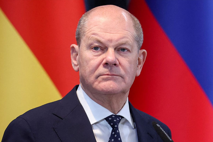 France political turmoil due to government ousted in no confidence vote what happens next