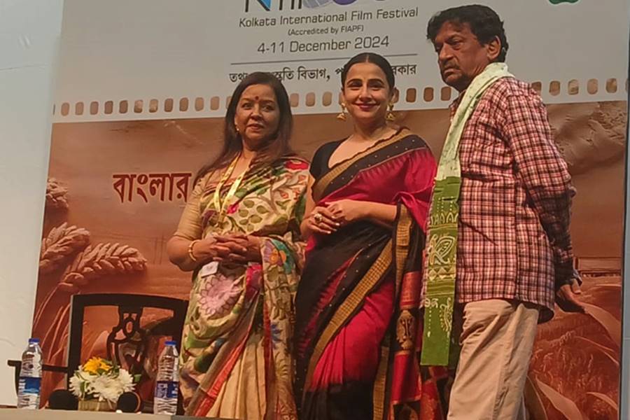 বিদ্যা বালনের সঙ্গে পরিচালক গৌতম ঘোষ।