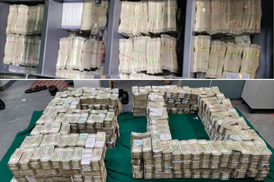 ED Seizes Crores of Money | ED raids Mumbai, Ahmedabad, seizes crore of ...