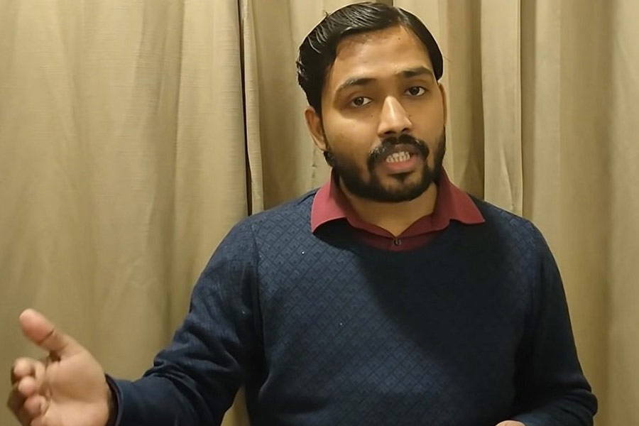 All you need to know about popular Educator and YouTuber of India Khan Sir