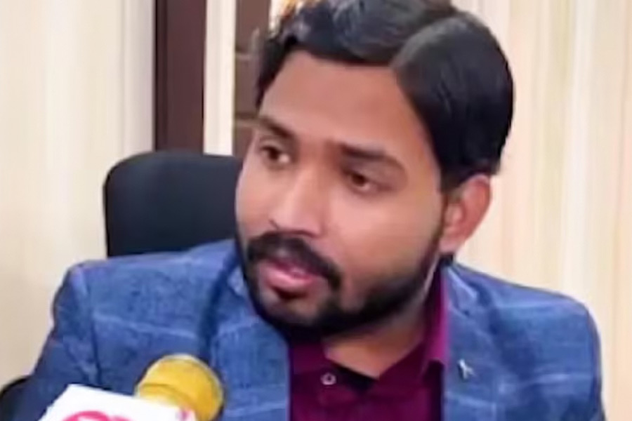 All you need to know about popular Educator and YouTuber of India Khan Sir