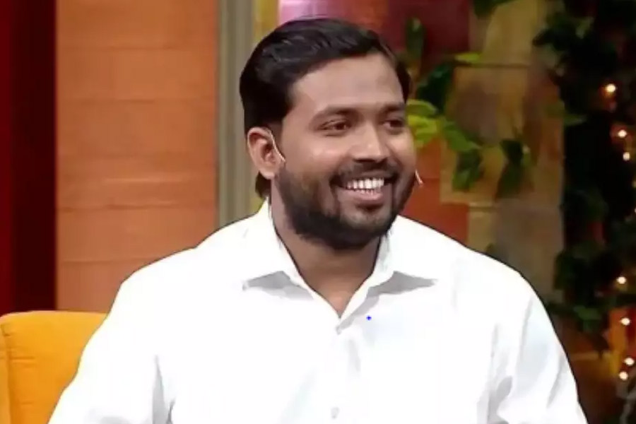 All you need to know about popular Educator and YouTuber of India Khan Sir