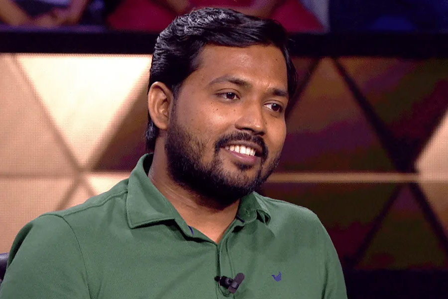 All you need to know about popular Educator and YouTuber of India Khan Sir