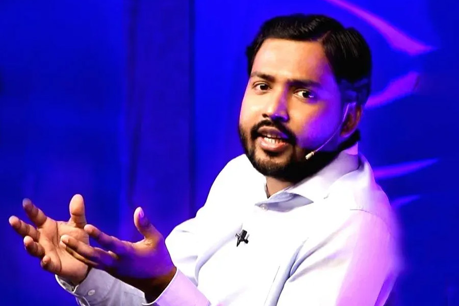 All you need to know about popular Educator and YouTuber of India Khan Sir