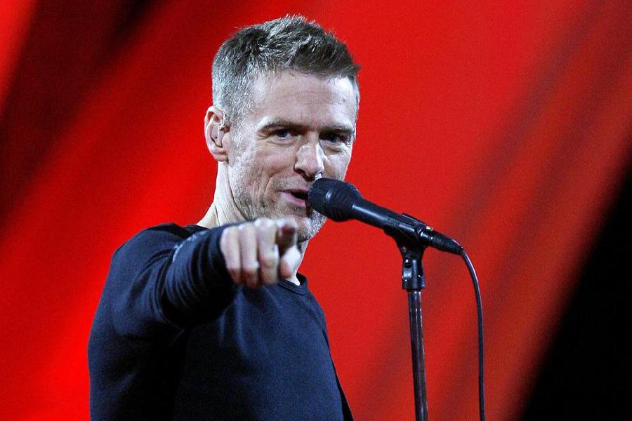 Bryan Adams 