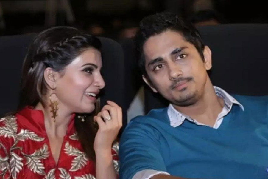 পেশাগত সম্পর্কে আলাপ হলেও সামান্থা এবং সিদ্ধার্থের সম্পর্ক ব্যক্তিগত স্তরে বাঁধা পড়ে যায়। জনশ্রুতি, সিদ্ধার্থের সঙ্গে সম্পর্কে জড়িয়ে পড়েন সামান্থা। টানা দু’বছর সম্পর্কে ছিলেন দুই তারকা। কিন্তু তাঁদের সম্পর্ক খুব একটা মধুর ভাবে শেষ হয়নি।