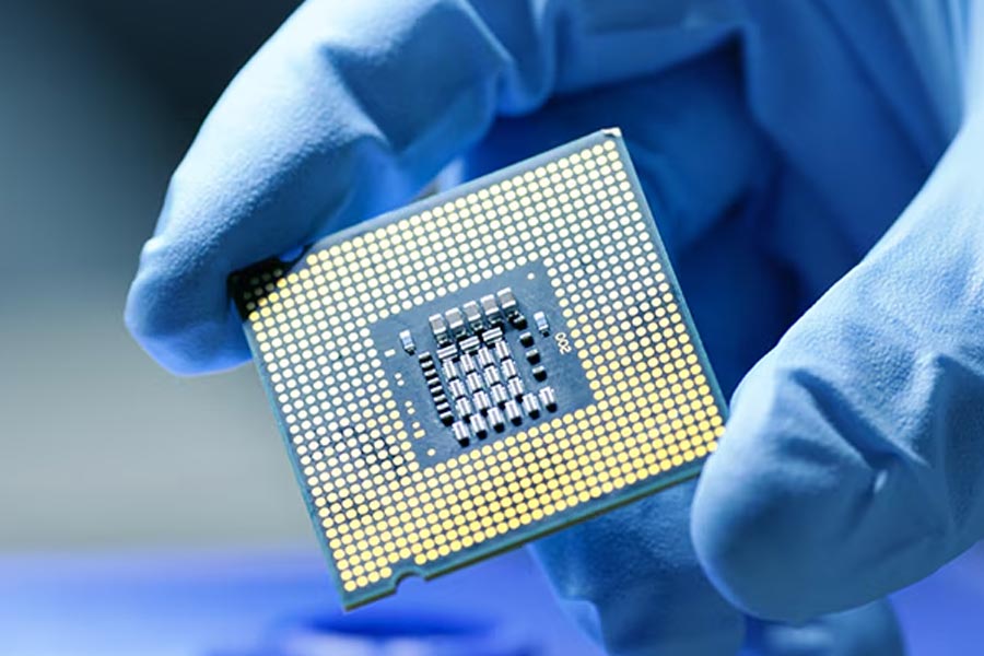 China semiconductor industry hit hard as chip making equipment export restricted by Dutch government