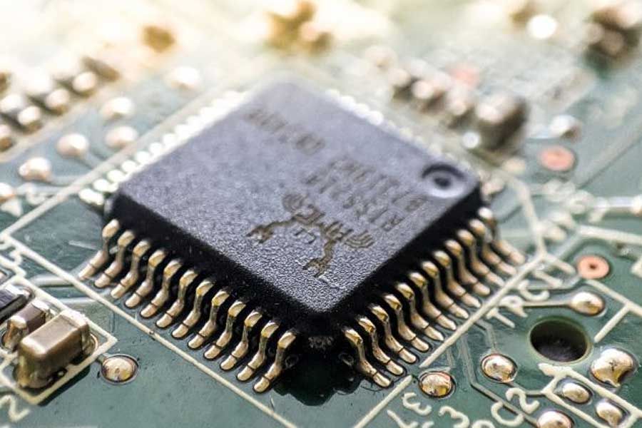 China semiconductor industry hit hard as chip making equipment export restricted by Dutch government