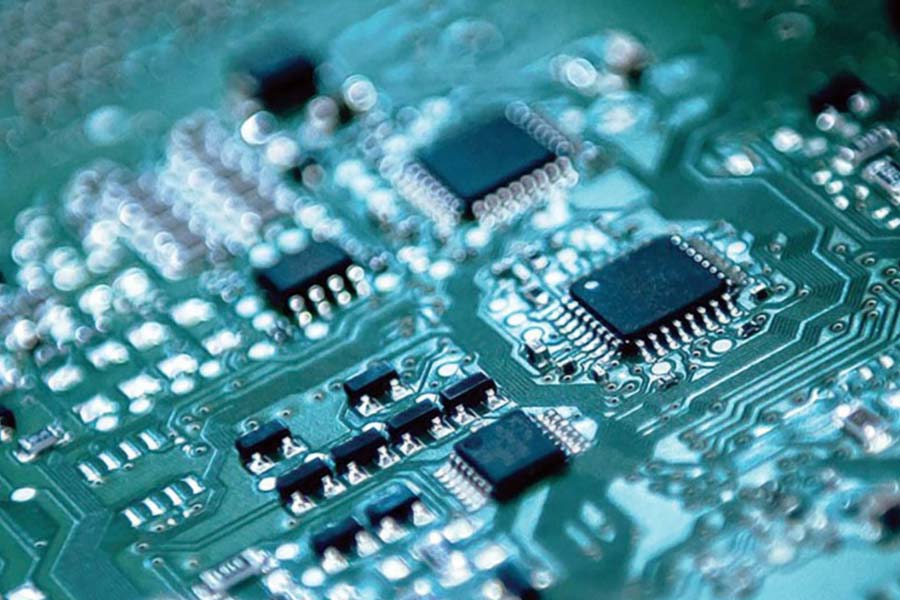 China semiconductor industry hit hard as chip making equipment export restricted by Dutch government