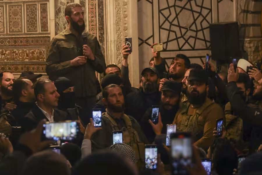 Syria civil war rebel leader Julani may be assassinated by US as he has various similarities with Al Qaeda leader Osama Bin Laden 