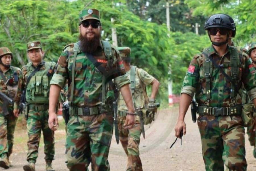 Ethnic group of Myanmar seizes final army outpost in Maungdaw