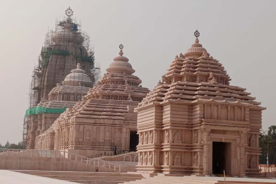 Jagannath temple is also being built in Dighat on the model of Puri temple