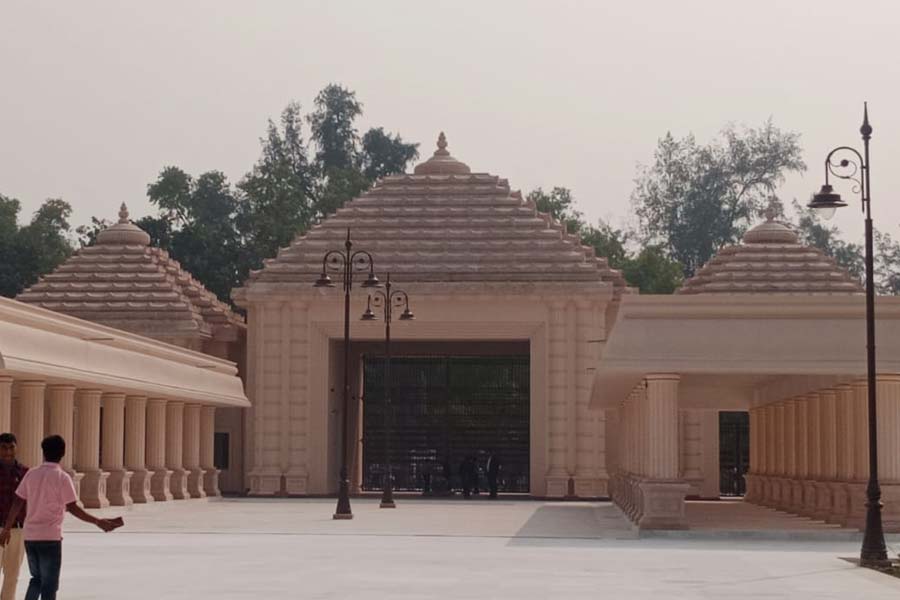 Jagannath temple is also being built in Dighat on the model of Puri temple