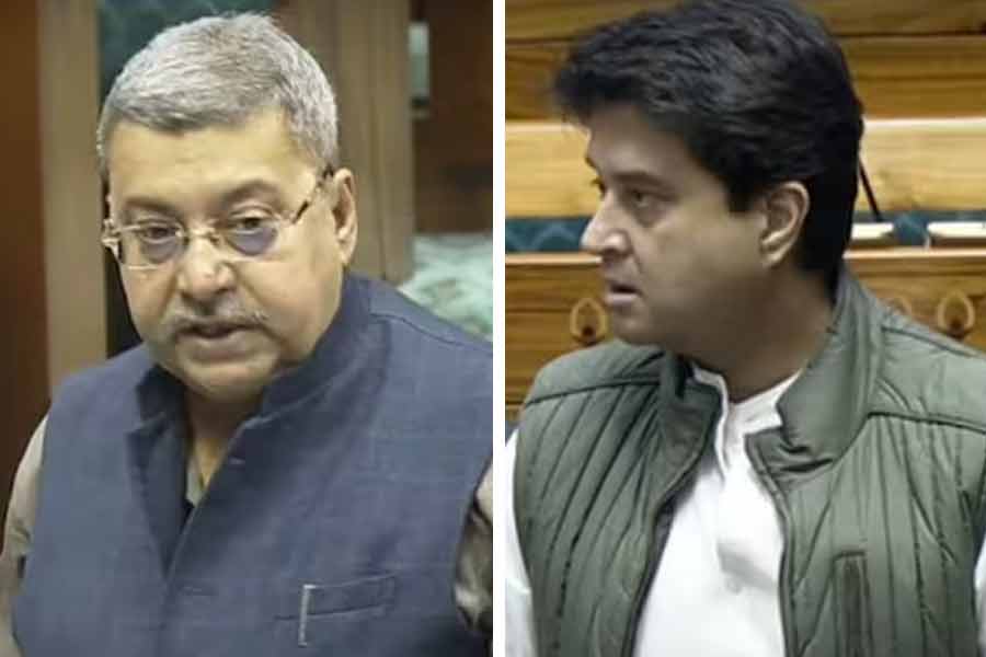 TMC MP Kalyan Banerjees remark on Jyotiraditya Scindia sparks row