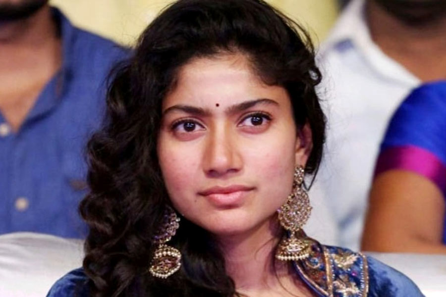 Actress Sai PAllavi slams a report that claims that she becomes a vegetarian for her role Sita