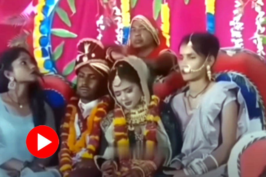 Bride started crying after seeing face of groom in marriage ceremony, Video goes viral