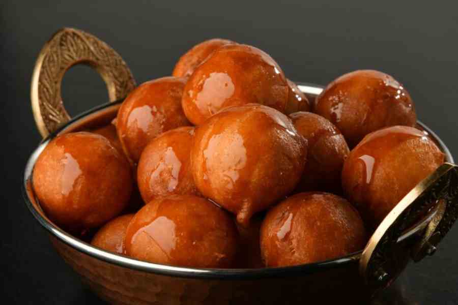 Easy recipe to make perfect Gulab Jamun at home