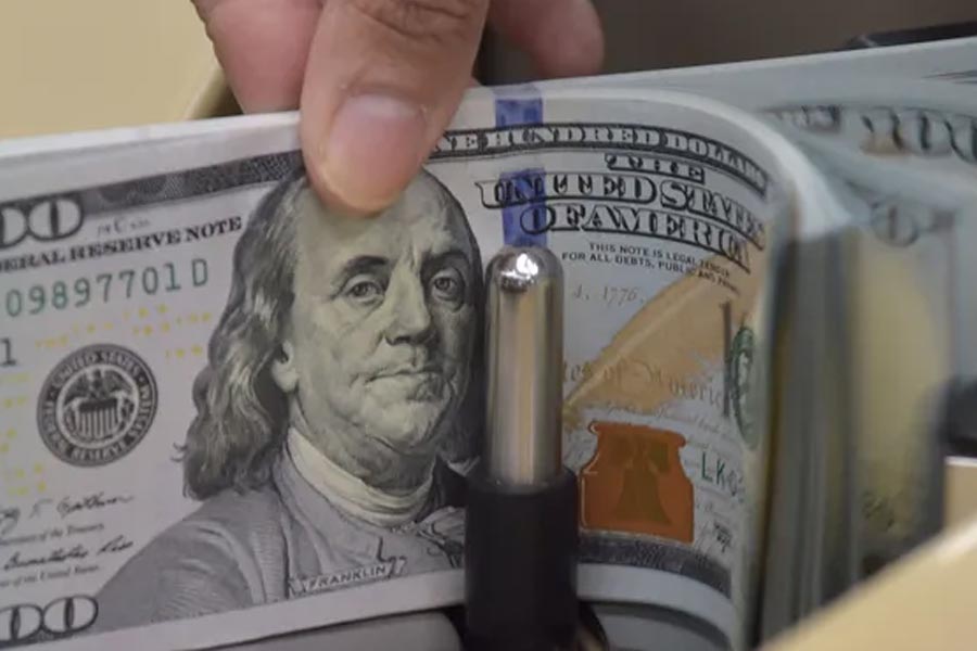 RBI said no de dollarization, why is India accumulating tons of gold