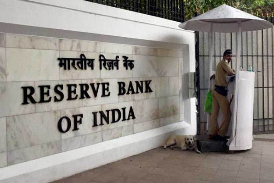 RBI said no de dollarization, why is India accumulating tons of gold