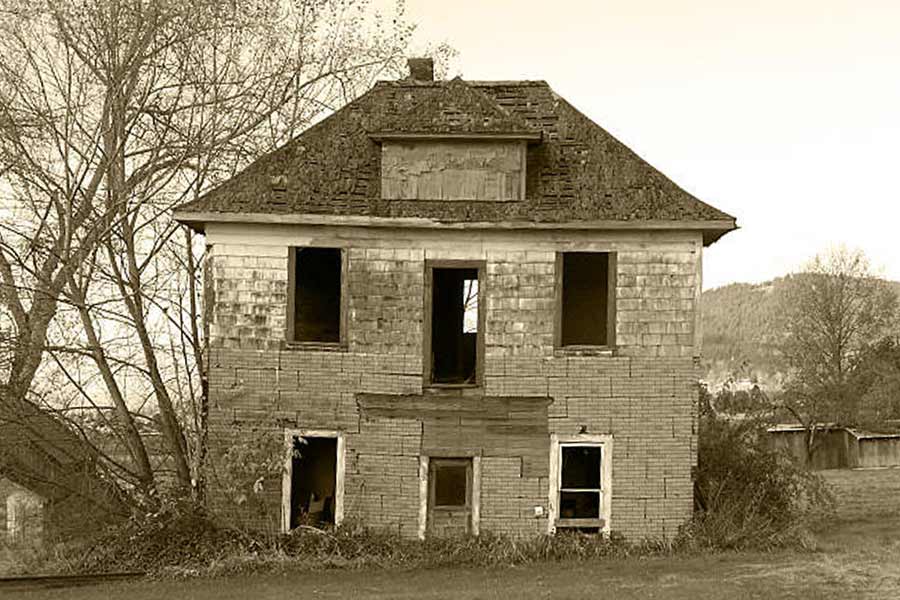 Know the real story behind the Amityville Horror House in Long Island 