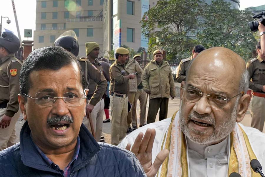 Ahead Assembly Election AAP Chief Arvind Kejriwal writes to Union Home Minister Amit Shah, says Delhi now capital of crime