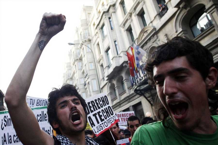 Brain drain problem talented youths are fleeing due to low pay and lack of recognition in Italy