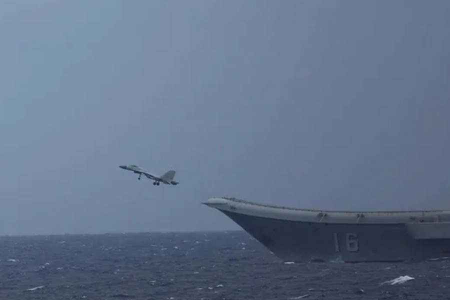 Iran new drone battleship Shahid Bagheri roaming in Persian Gulf know all about it