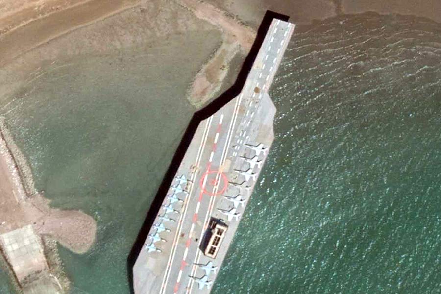 Iran new drone battleship Shahid Bagheri roaming in Persian Gulf know all about it