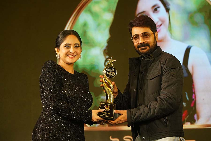 Actress Soumitrisha Kundu awarded for her achievement at the BB 2024