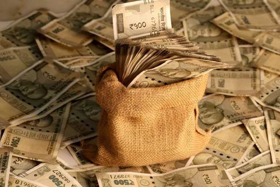 US firms pay 300 percent penalty to avoid prosecution amid bribing Indian high officials for business contract 