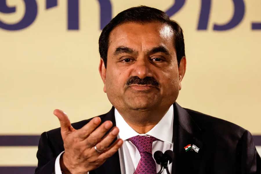 US firms pay 300 percent penalty to avoid prosecution amid bribing Indian high officials for business contract 