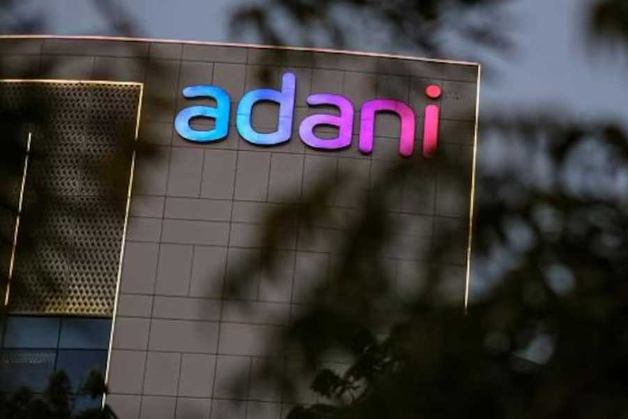 US firms pay 300 percent penalty to avoid prosecution amid bribing Indian high officials for business contract 