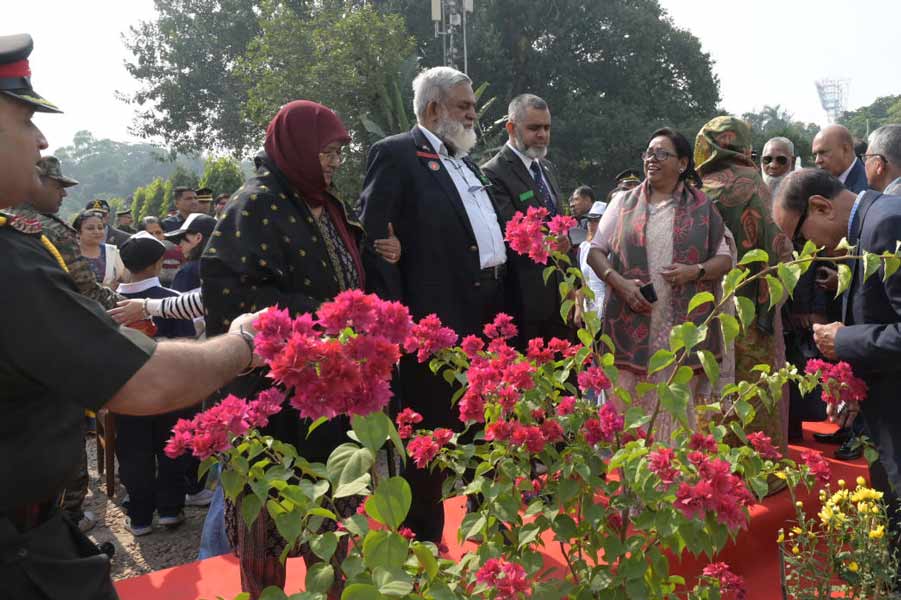 On Victory Day, Bangladesh's freedom fighters spoke of friendship, but there was no criticism of violence