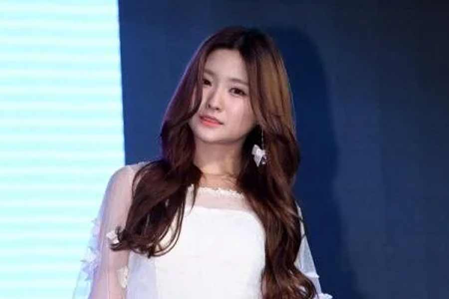 Korean pop idol Seung-ha began working as an adult movie actress 