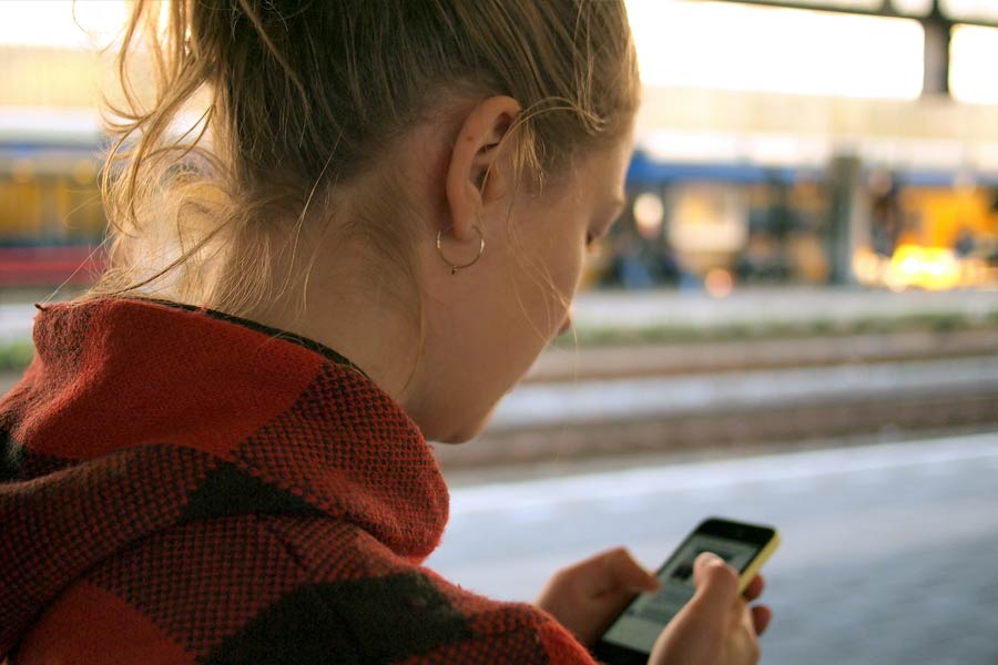 China woman hired actors to act as her family members, scams 55 lakh rupees from blind date