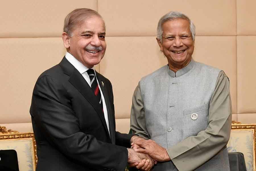 Muhammad Yunus and Shehbaz Sharif meets at Cairo and discusses about bilateral relation dgtl