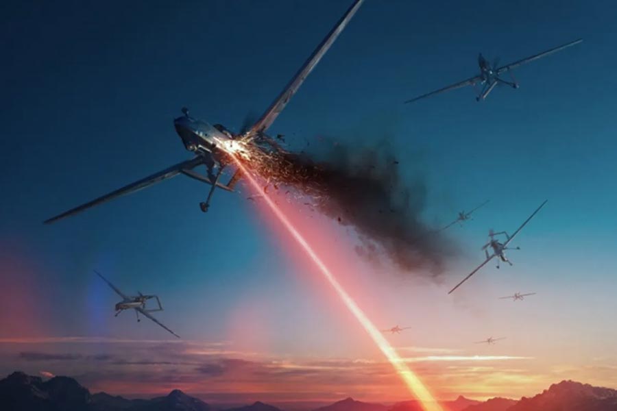 উচ্চ ক্ষমতাসম্পন্ন লেজ়ার বিম ব্যবহার করে আকাশকে নিরাপত্তা দেওয়ার অস্ত্রের উল্লেখযোগ্য উদাহরণ ইজ়রায়েলের হাতে থাকা আয়রন বিম।