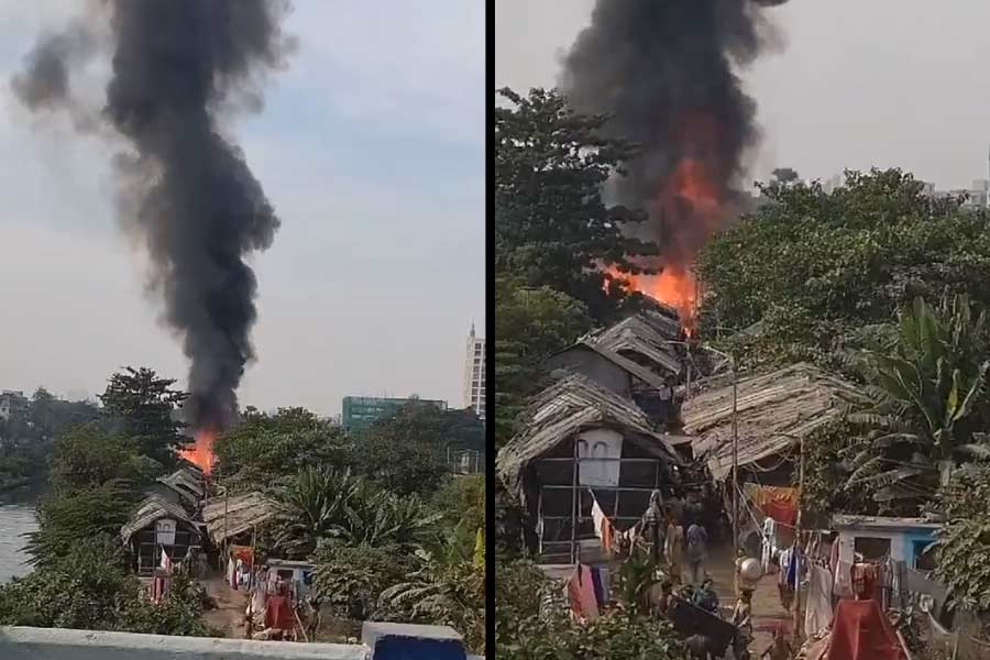 Major fire broke out at Topsia dgtl